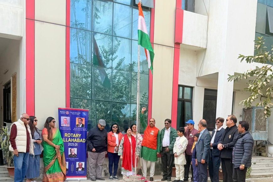 रोटरी इलाहाबाद के अध्यक्ष राजीव रंजन अग्रवाल ने 77वें गणतंत्र दिवस डॉ. अभिलाषा चतुर्वेदी के अस्पताल में बड़े ही हर्षोल्लास के साथ मनाया