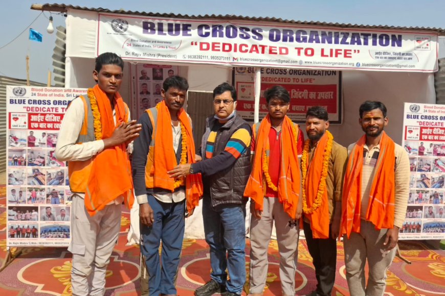 ब्लू क्रॉस आर्गेनाइजेशन ने सफाई कर्मी को किया सम्मानित 